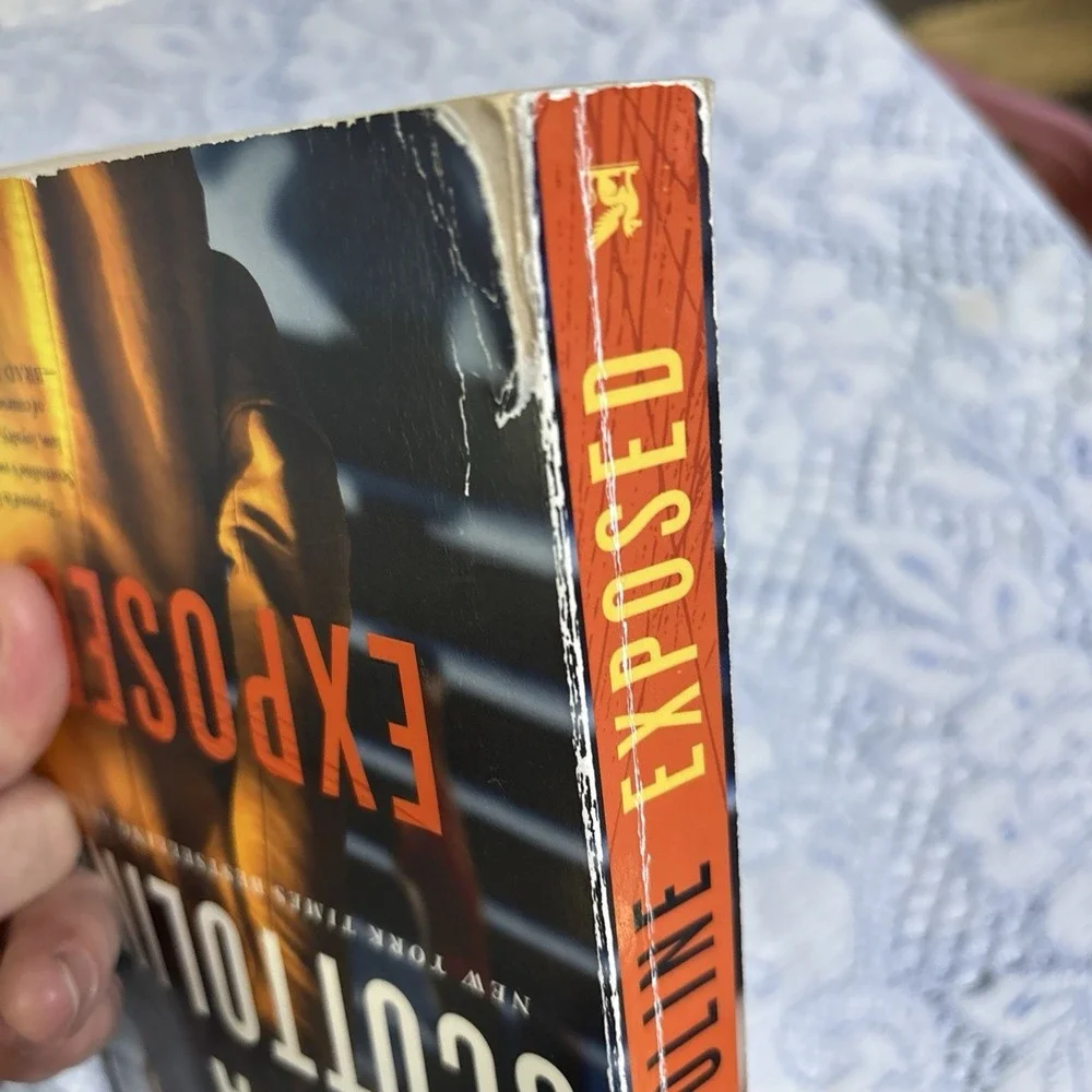 Exposed: A Rosato & DiNunzio Novel - Paperback By Scottoline, Lisa -